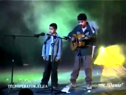 Видеоклип Цыганский мальчик перепел песню А Барыкина   Я буду долго гнать велосипед