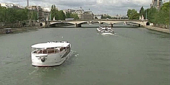 Видеоклип Селфи вместо «замков любви» — власти Парижа спасают мосты от туристической традиции