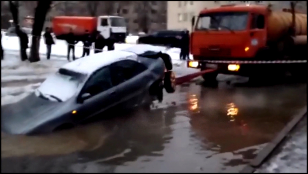 Видеоклип Москва. Порвали автомобиль (01.02.2016 г.)