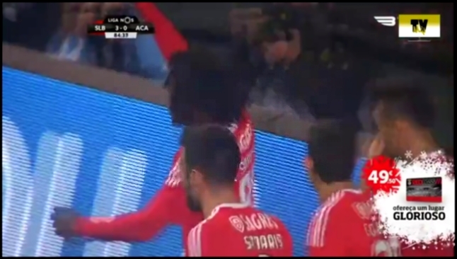 Видеоклип 18-Year-Old Renato Sanches Unbelievable Goal!!! Benfica 3-0 Academica (05.12.2015) Primeira Liga