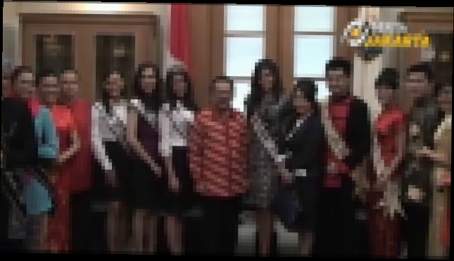 Видеоклип Miss Universe and Puteri Indonesia 2010 Visit Jakarta City Council