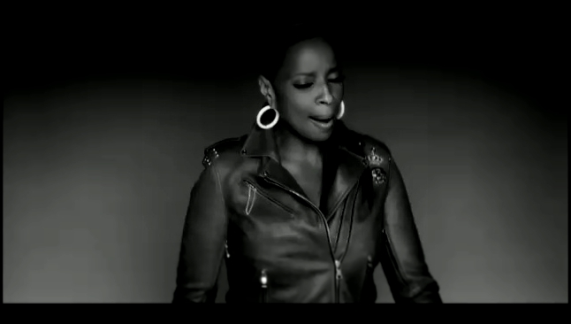 Видеоклип Mary J. Blige ft Lil Wayne & Diddy - Someone To Love Me (Naked)				