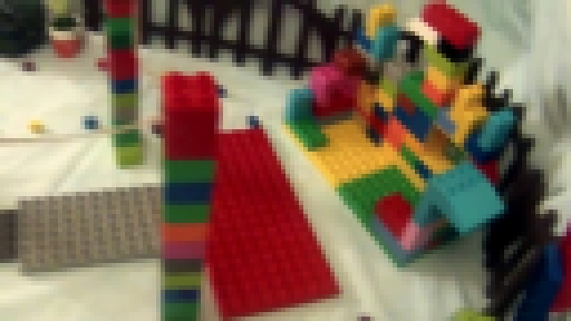 Видеоклип Товарный поезд в городе Лего