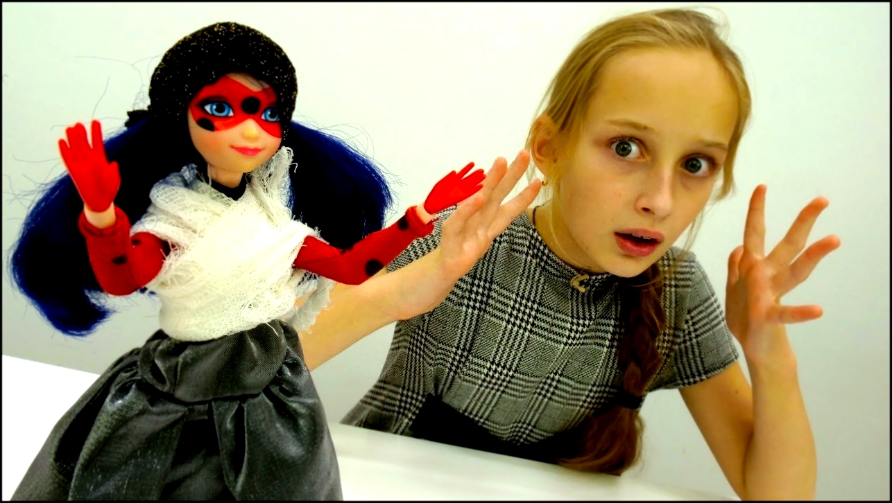 Видеоклип Игры для девочек #Хэллоуин. Лучшая подружка Варя делает страшный образ для #ЛедиБаг. Игры одевалки