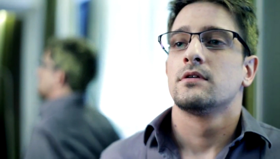 Видеоклип   [ v e r a x ] : Edward Snowden / Эдвард Сноуден