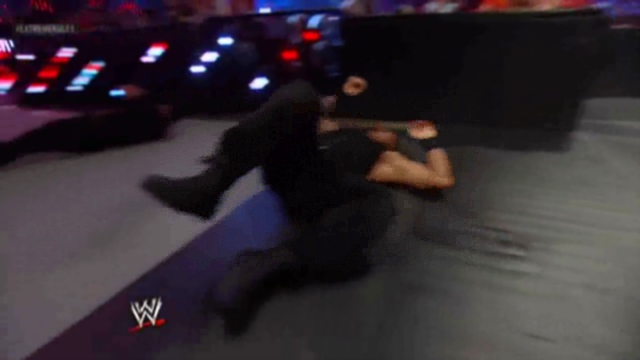 Видеоклип (WWEWM) Extreme Rules 2013 - Team Hell No (c) vs. The Shield (Tornado WWE Tag Team Titles Match) 