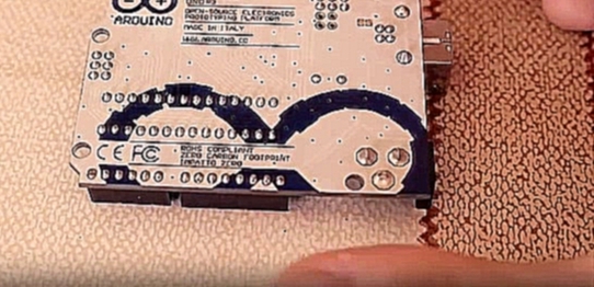 Видеоклип  Знакомимся с Arduino - что это такое - Pro Hi-Tec