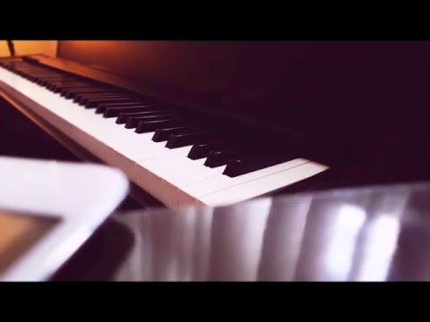 Видеоклип Jaymes Young - Moondust ( Piano Cover)