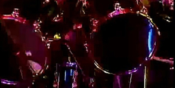 Видеоклип Эрик Карр - Соло на барабанах (1990)
