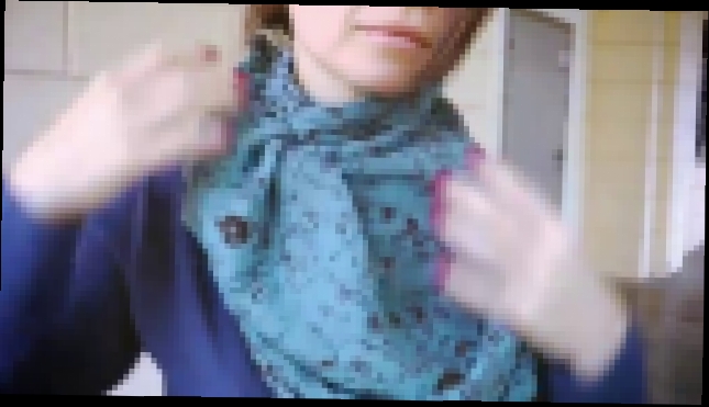Видеоклип Как красиво завязывать платки, шарфы, палантины, шали-1