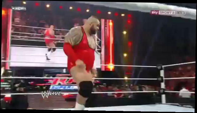 Видеоклип Brodus Clay vs Curt Hawkins - WWE Raw 1-9-12 (Funkasaurus Debut)