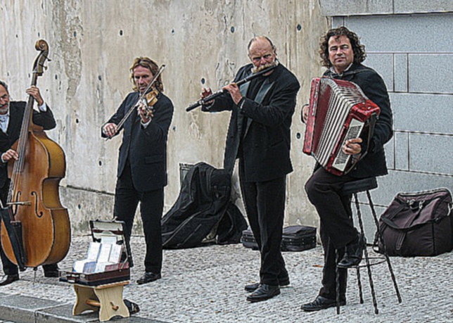 Музыканты на улицах Праги