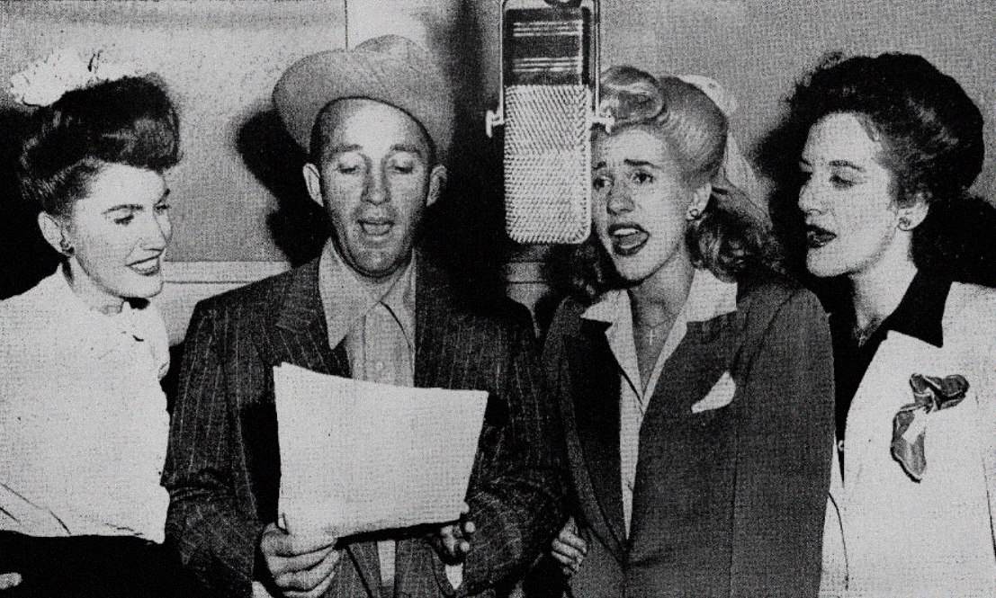 The Andrews sisters & Bing Crosby